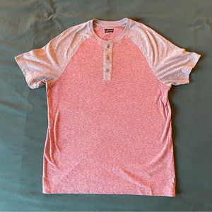Levi’s Two-Tone Short-Sleeve Henley T-Shirt